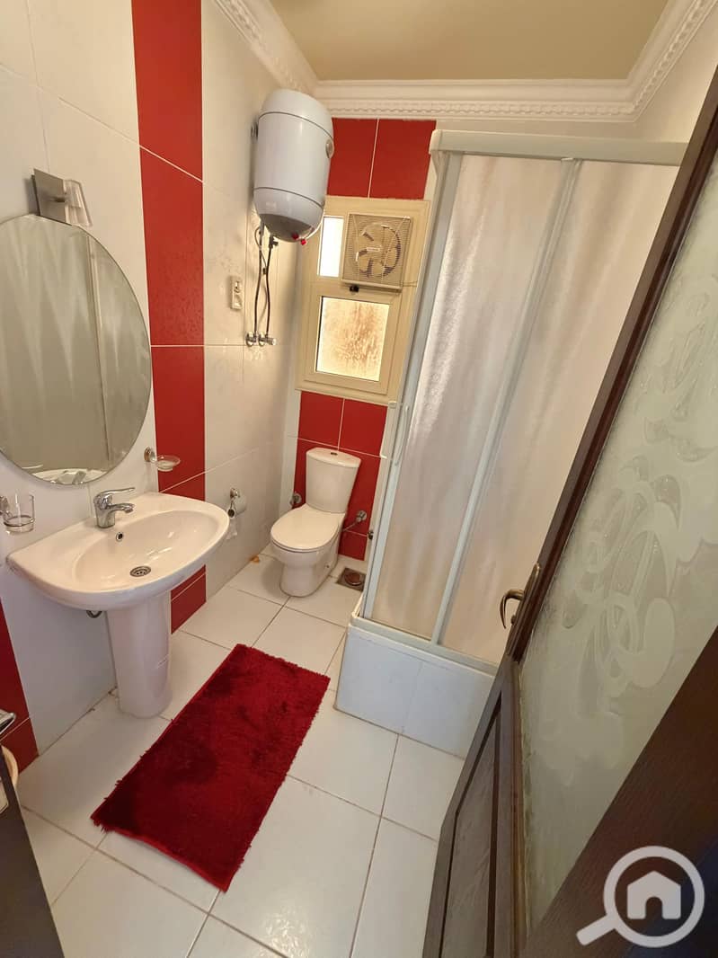 11 28029fd0-79fd-47e8-9570-607df7209d31. jpeg