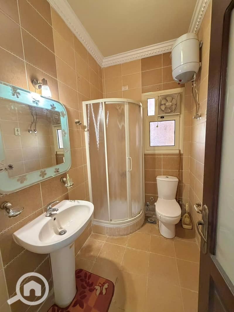 19 6995bd83-5a86-4e49-b4ad-4fed4b20ebfe. jpeg