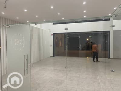 محلات تجارية  للايجار في الشيخ زايد، الجيزة - WhatsApp Image 2025-12-24 at 4.54. 03 PM (1). jpeg