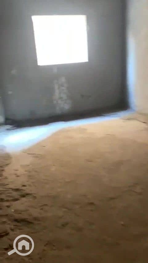 10 WhatsApp Video 2025-12-20 at 2.57. 01 PM - frame at 0m41s. jpg