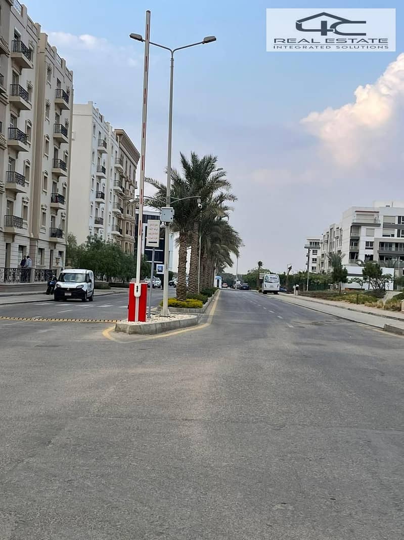 8 WhatsApp Image 2024-11-04 at 5.49. 12 PM. jpeg