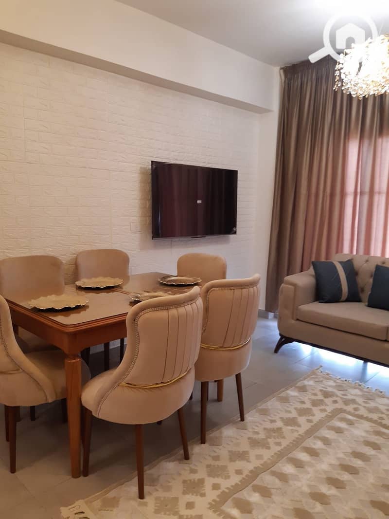 2 03622f65-cc3a-483a-9b18-3f3661c2de43. jpeg