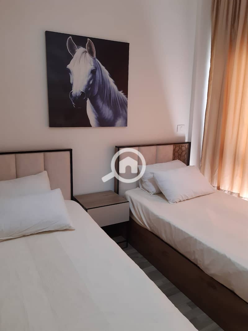 4 19fa1d66-9a49-4d9d-a791-5768cbae61e6. jpeg