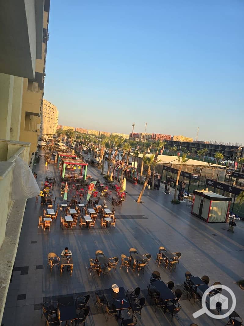 37 232586cb-0880-4e48-8d85-7e9f27b13389. jpeg