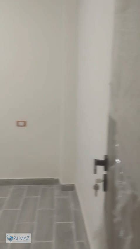 28 WhatsApp Image 2025-12-24 at 5.12. 16 PM. jpeg