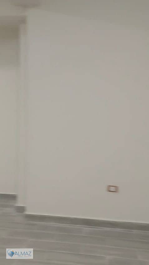 50 WhatsApp Image 2025-12-24 at 5.12. 20 PM (2). jpeg