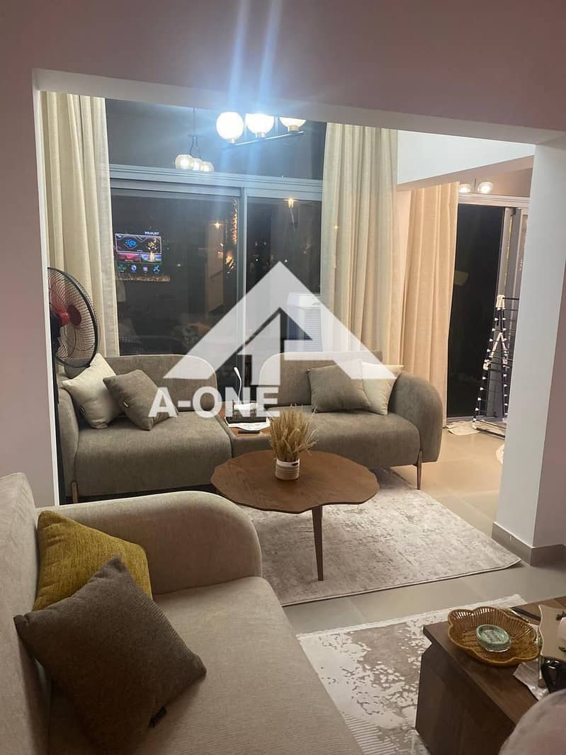 4 59885be2-e8ec-4f04-85ad-d2186a85c01b. jpg