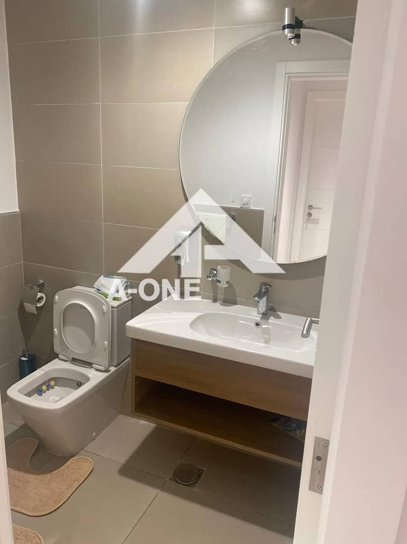 9 14649460-5cbf-45d6-93cc-a437ea9709a5. jpg