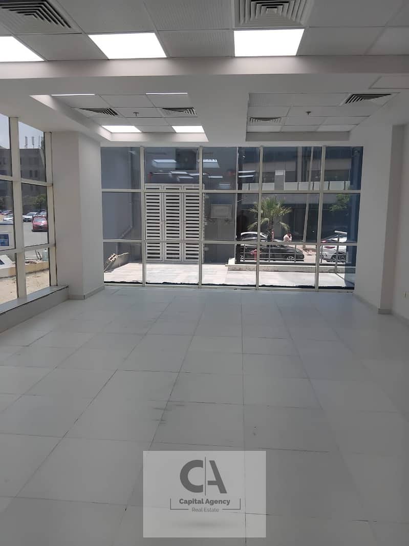 2 582ae4f1-08f1-4399-abb8-98d337a6b4ef. jpg