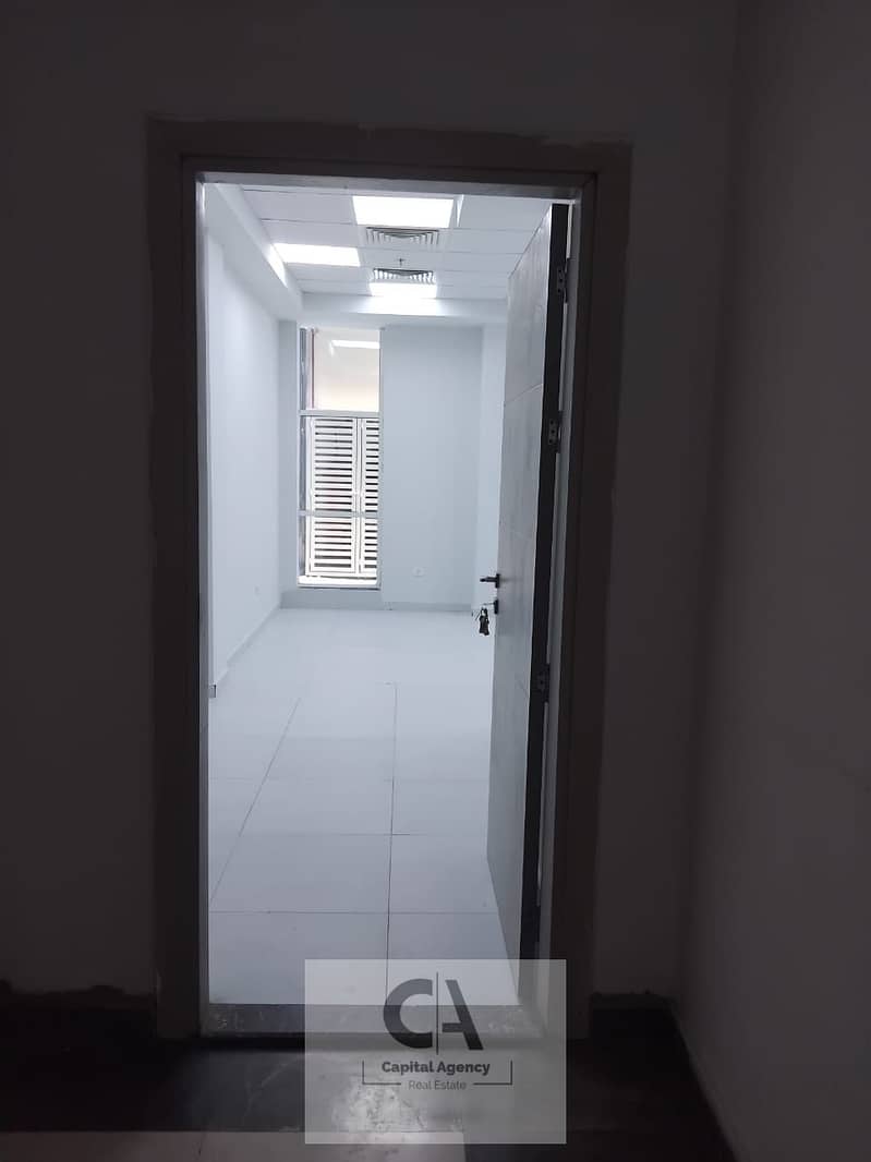 9 4c8eea79-11f6-4d9b-95a2-9b6f7d5a25c7. jpg