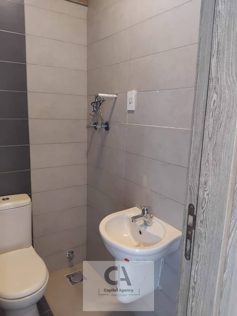 11 32737520-f0f1-4887-94b9-3e530bc1ffdb. jpg