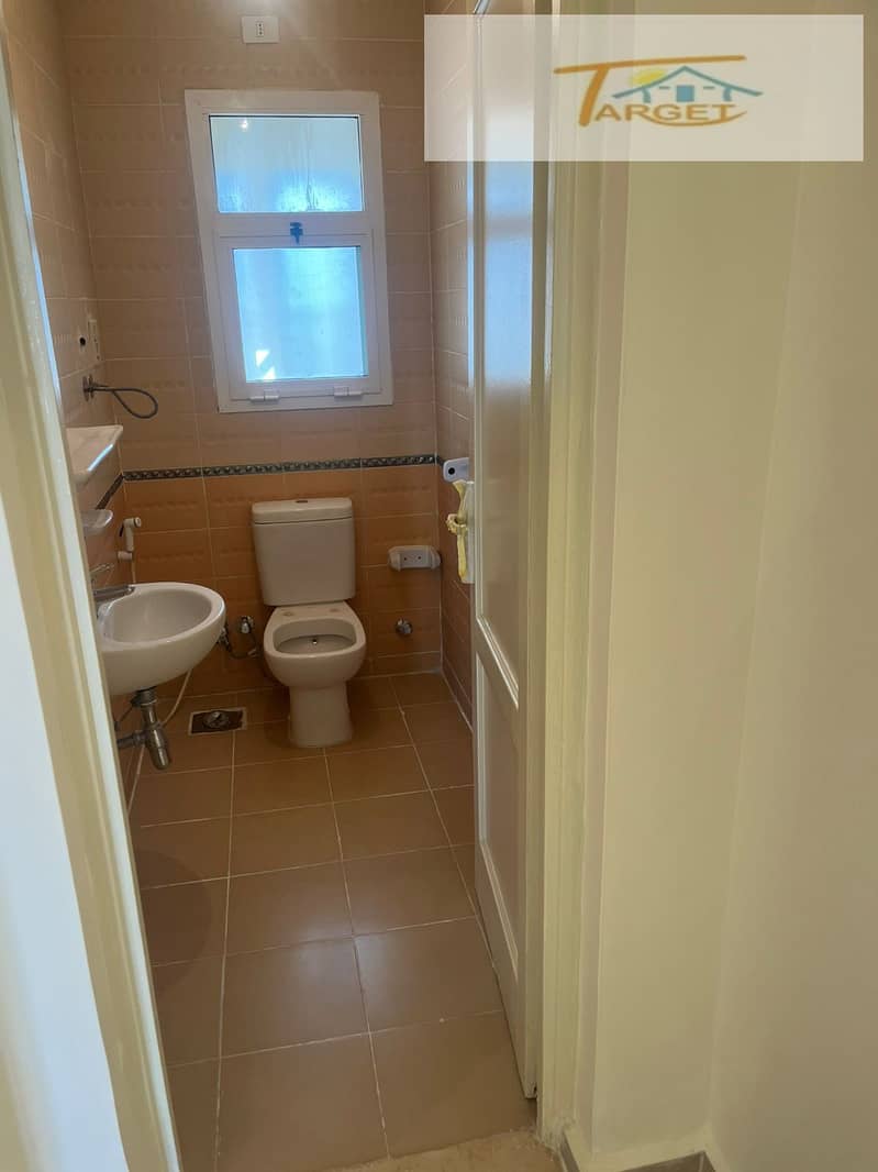 11 ecc3298c-6aa3-43c5-b52c-c30b0bf281cb. jpg