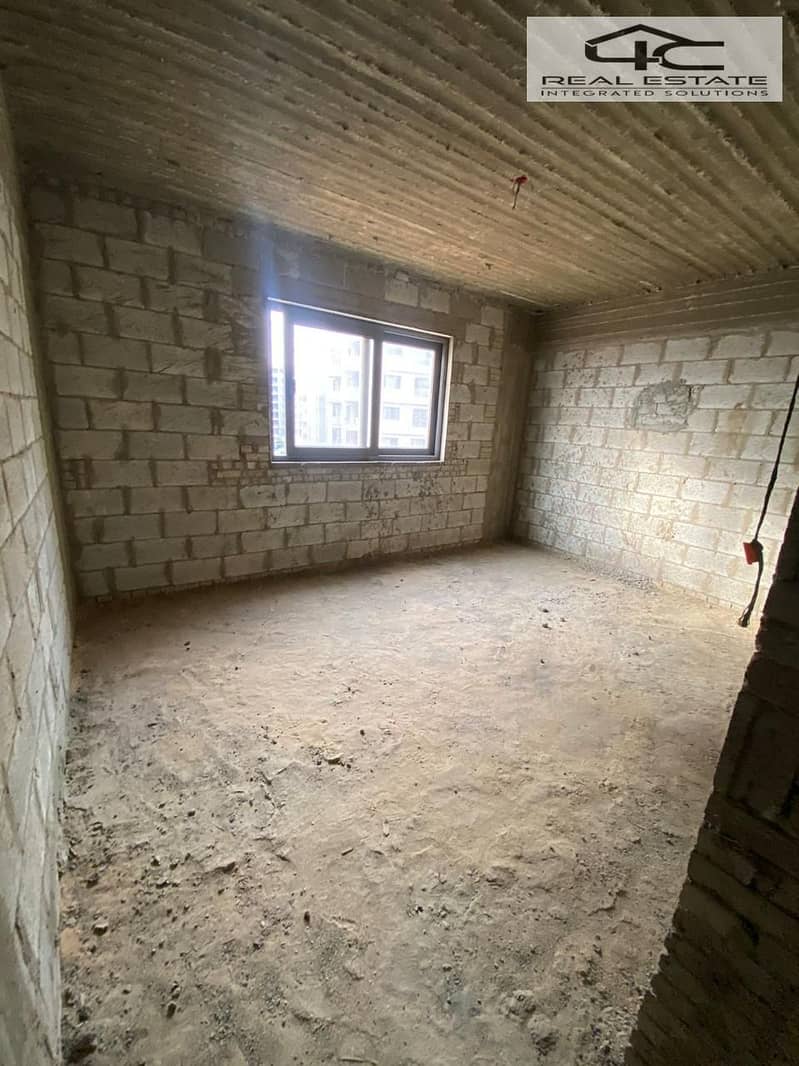 4 WhatsApp Image 2025-12-24 at 5.31. 07 PM. jpeg