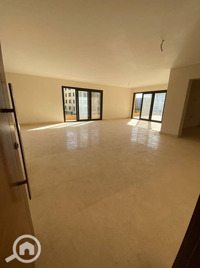 4 584476717_2263600910785449_7637423813990844516_n. jpg