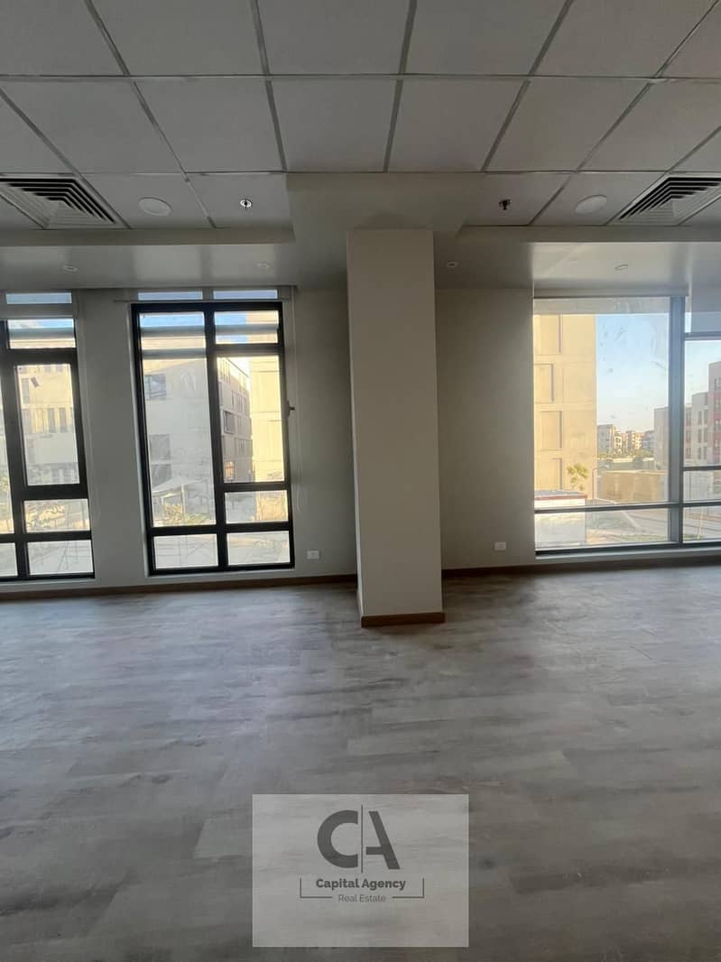 2 dc3eba8c-351b-4cc5-9db1-37da6249edb6. jpg