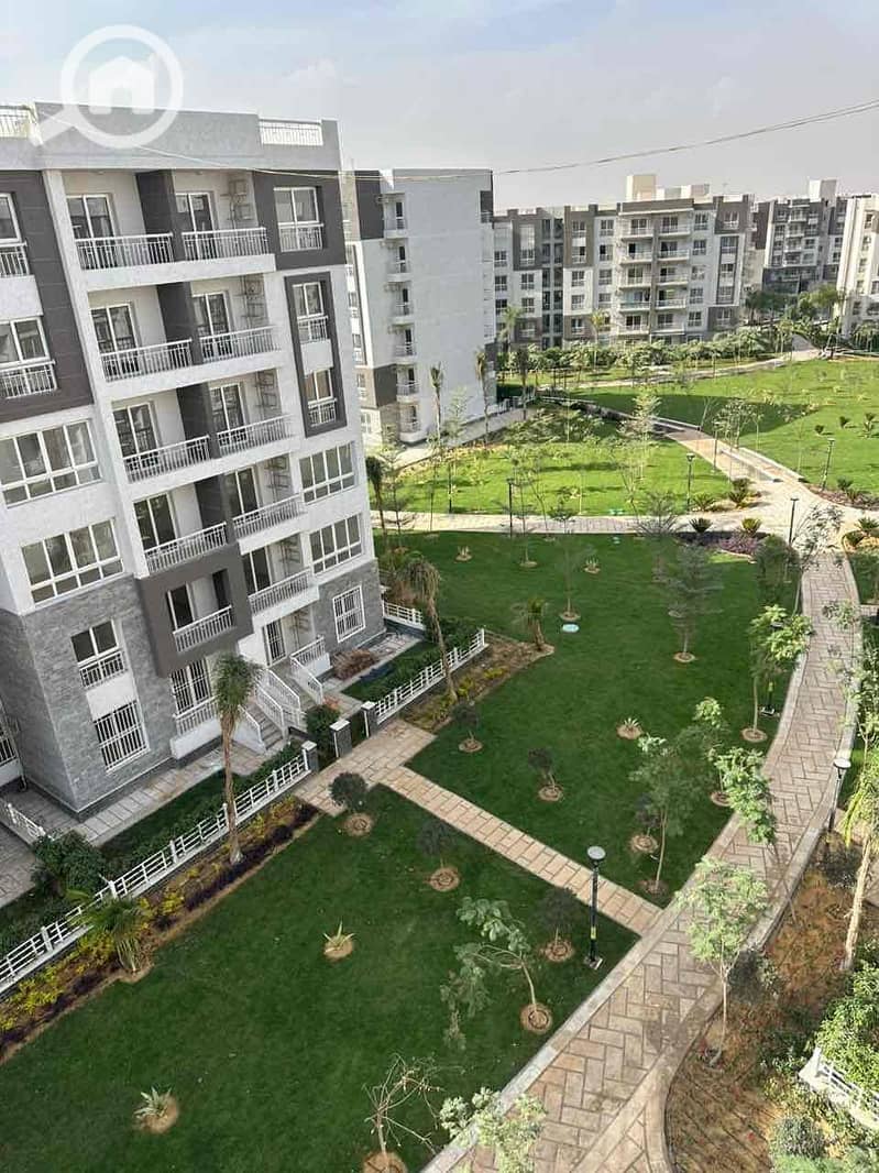 9 e654292d-c5c8-4893-8573-8a0c9465d966. jpg