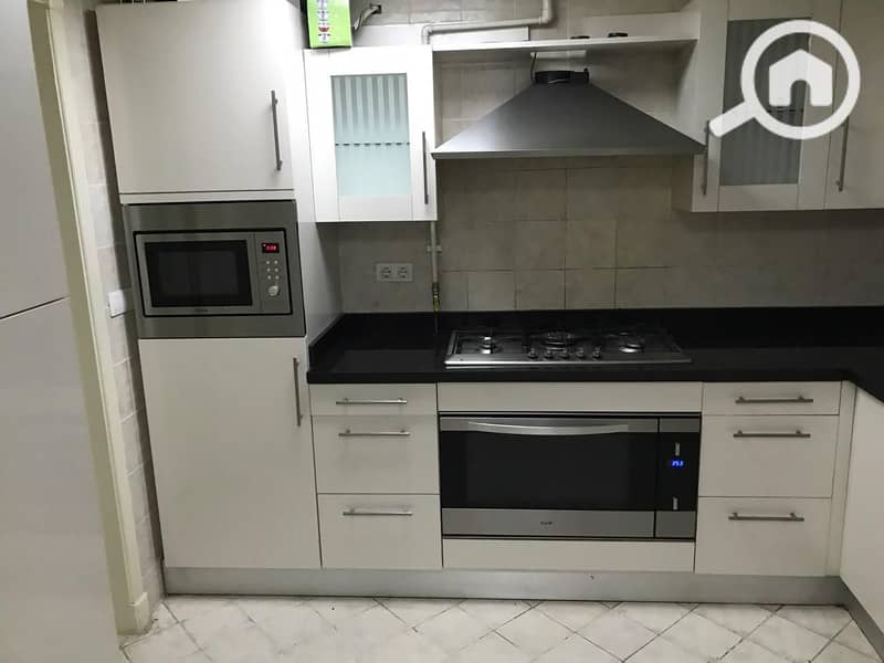 10 33fda09a-6487-45cc-9010-217f24ea5dee. jpg