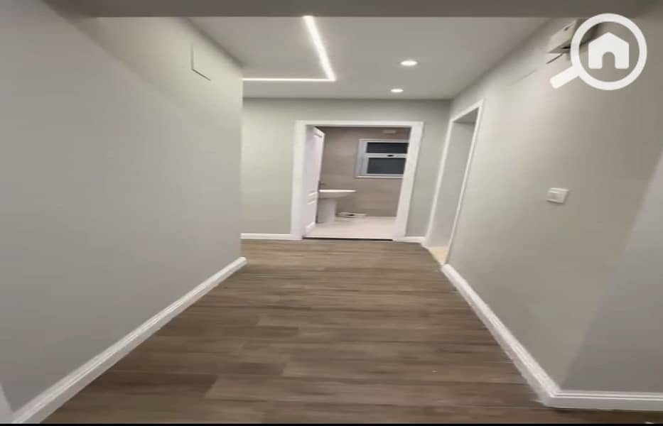 3 26cfe8c9-695e-48ed-93d7-235f237d260d. jpg