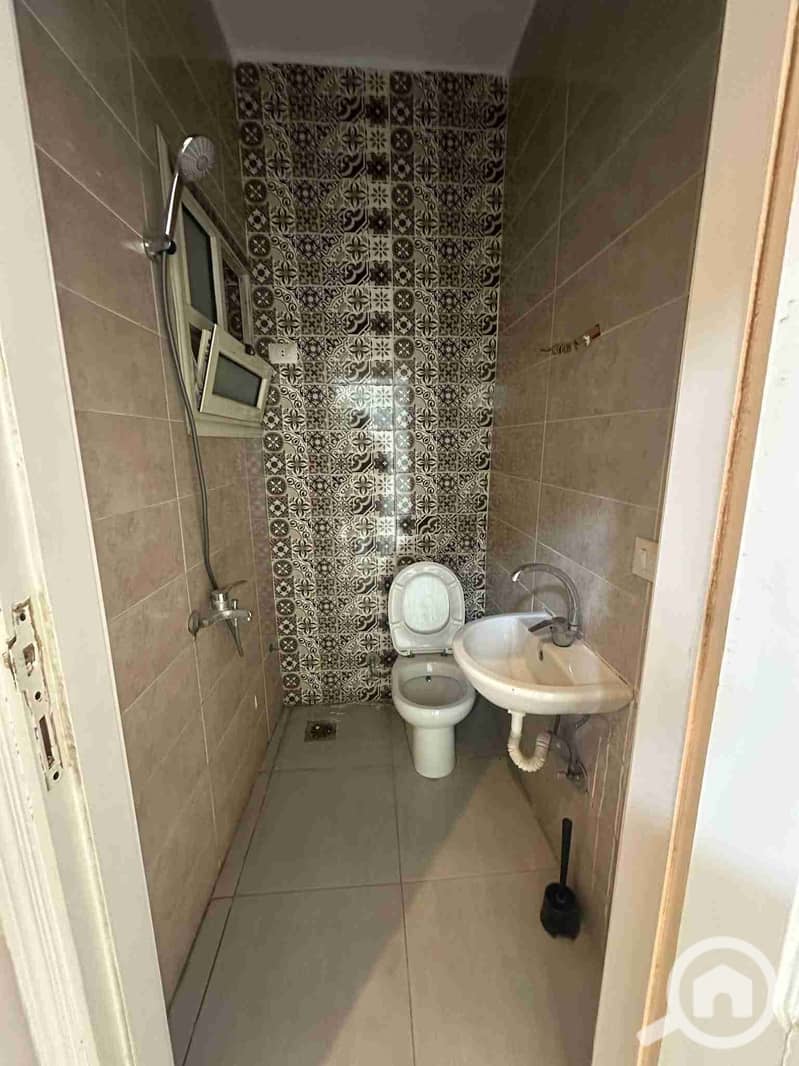 2 FB_IMG_1766592881662. jpg