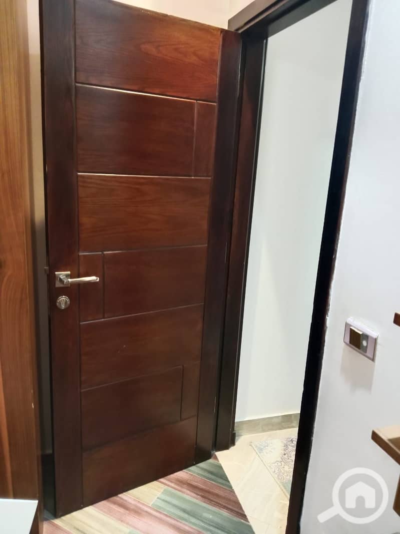 5 c298c330-a661-48d0-a682-db872487417d. jpg