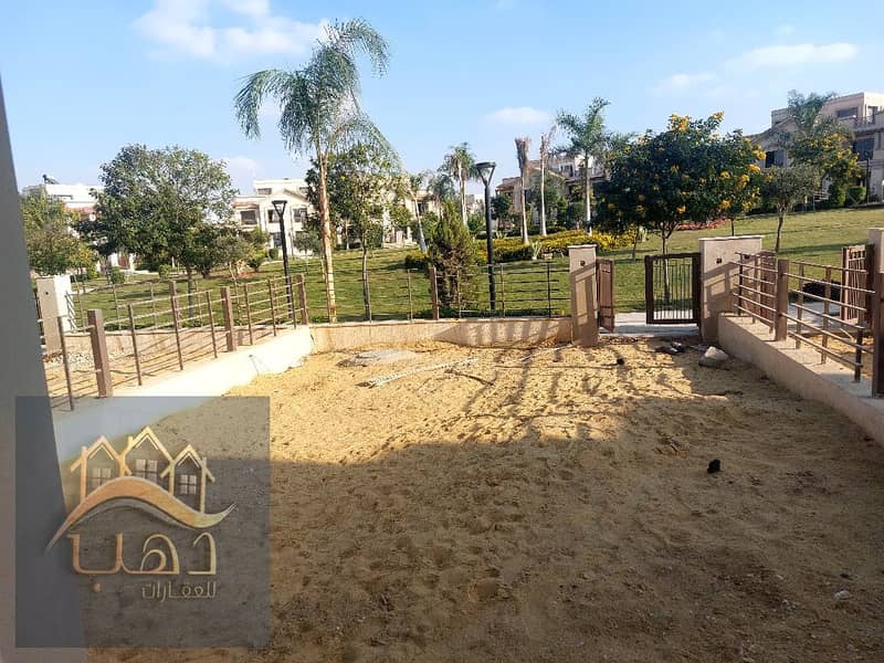 11 cf1911b4-2d3e-4476-a78f-f05e4d37e1e9. jpg