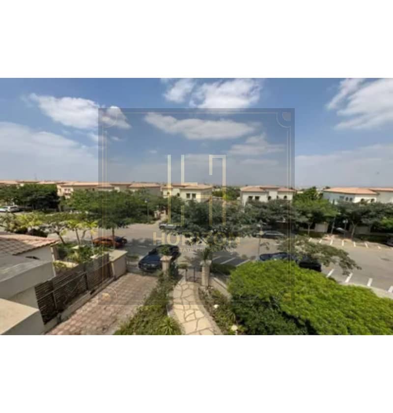 4 8379896-534f8o. jpg