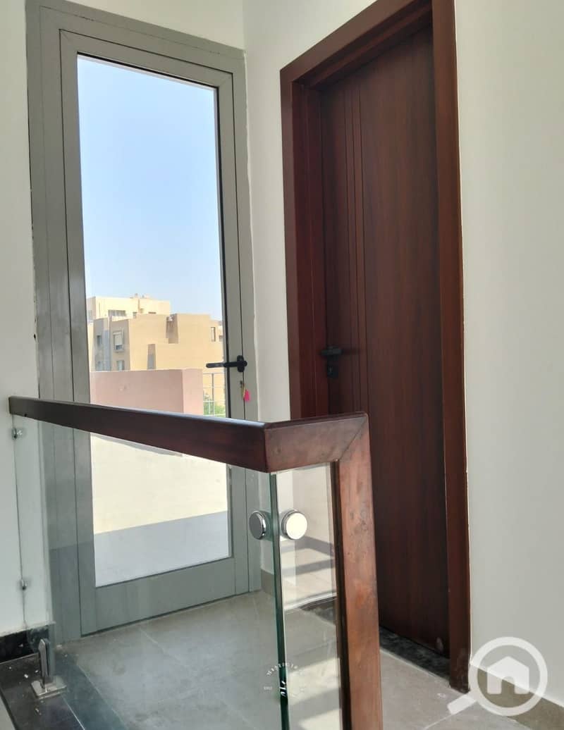 4 WhatsApp Image 2025-12-17 at 2.07. 35 PM (3). jpeg