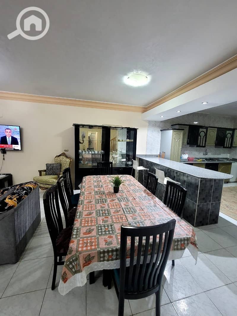 4 aa4e1505-7cfb-4493-aad7-e3d75530f47b. jpeg