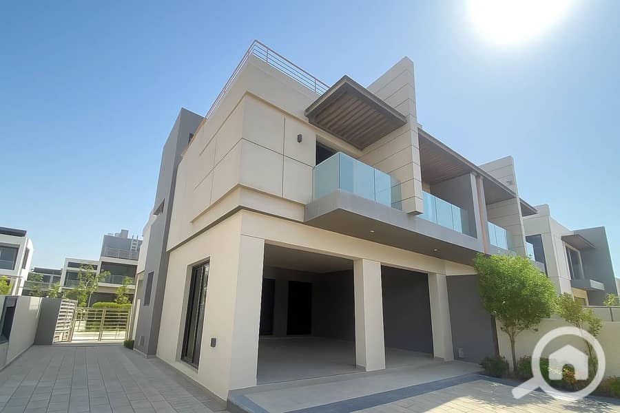 4 assets_task_01k2ctxrs4ecbrwmh753ectefv_1754925435_img_0. jpg