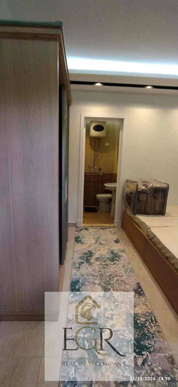 5 714e70bd-3fe0-473a-ad16-0fcdef6ef84d. jpg