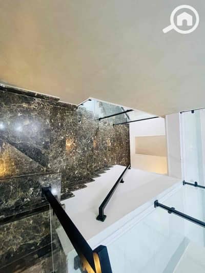 دوبلكس 5 غرف نوم للايجار في القاهرة الجديدة، القاهرة - 60e15a64-5fd1-49da-bf3e-0f6434d2c41b. jpg