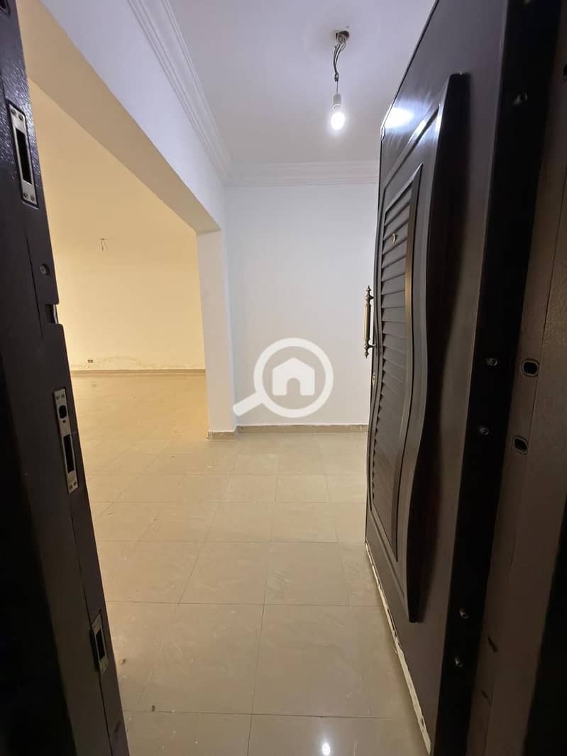 5 39a236d1-45be-469b-8e40-6afa07dc0543. jpeg