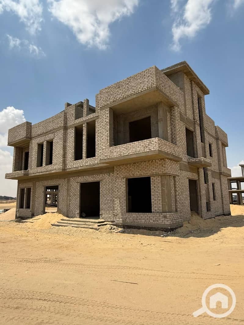 5 d6bbdee1-1070-4a93-91d2-cfade00de294. jpg