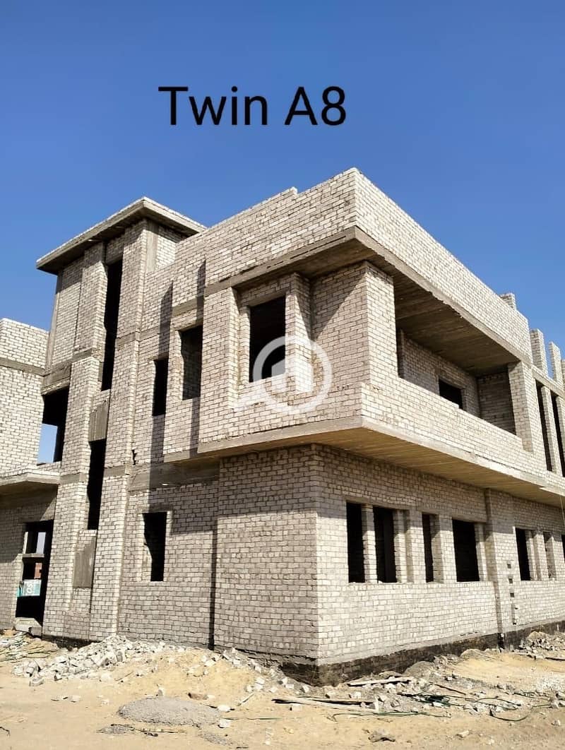 6 685d27ac-c05c-4f7d-a0ff-1f8f201f91f4. jpg