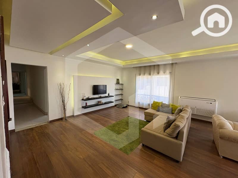 5 Beverly Hills 5. jpg