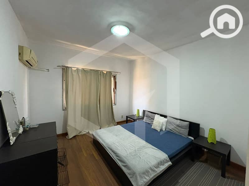 9 Beverly Hills 9. jpg