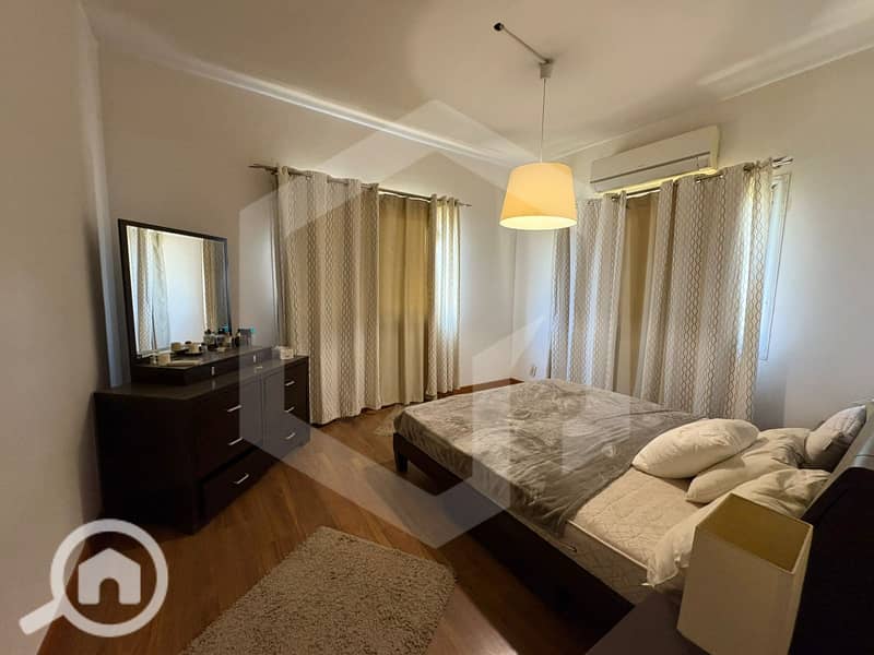 10 Beverly Hills 10. jpg