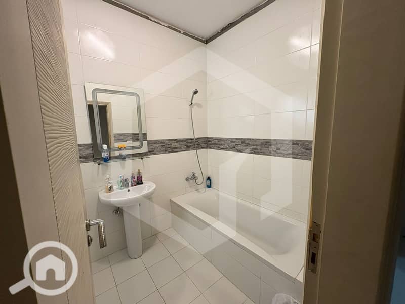 23 Beverly Hills 24. jpg