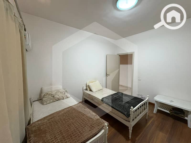 26 Beverly Hills 27. jpg