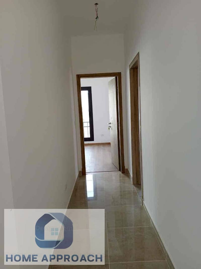 9 a7bd298f-9221-43a0-aa45-cb0f6461174d. jpg