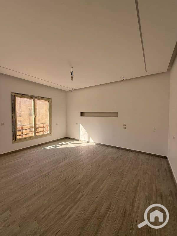 8 WhatsApp Image 2025-12-24 at 5.13. 33 PM (3). jpg