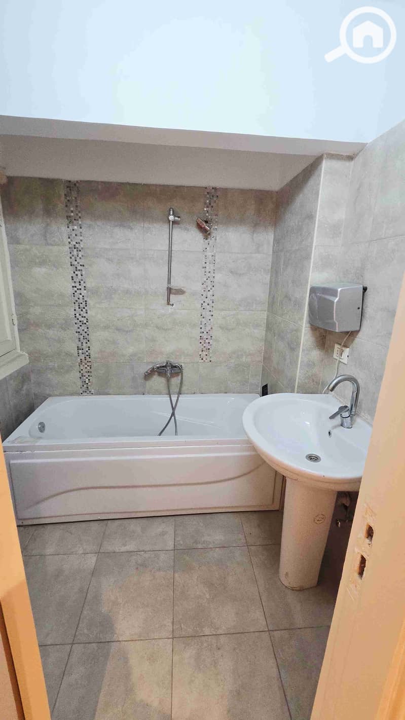 2 ٢٠٢٥١٢٢٢_١٥٣٩٤٣. heic