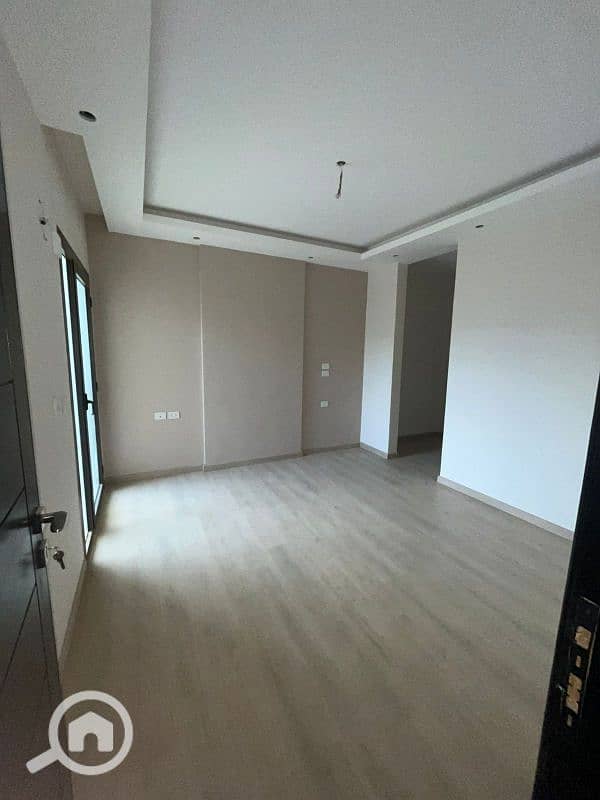 7 WhatsApp Image 2025-12-10 at 19.51. 19_598a5f0f. jpg