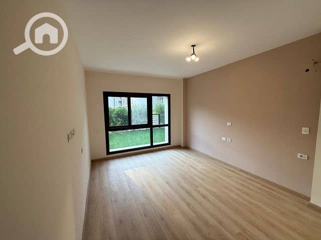 11 WhatsApp Image 2025-11-25 at 21.40. 49_c4a345e0. jpg