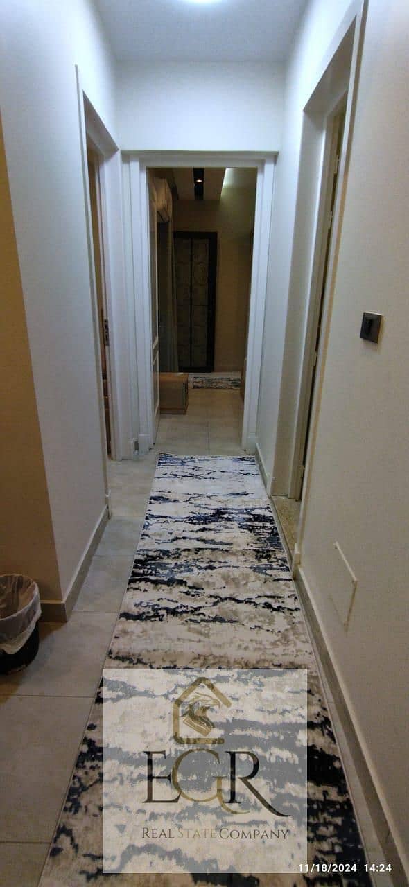 9 603885245_122201643032752761_977279351114433099_n. jpg