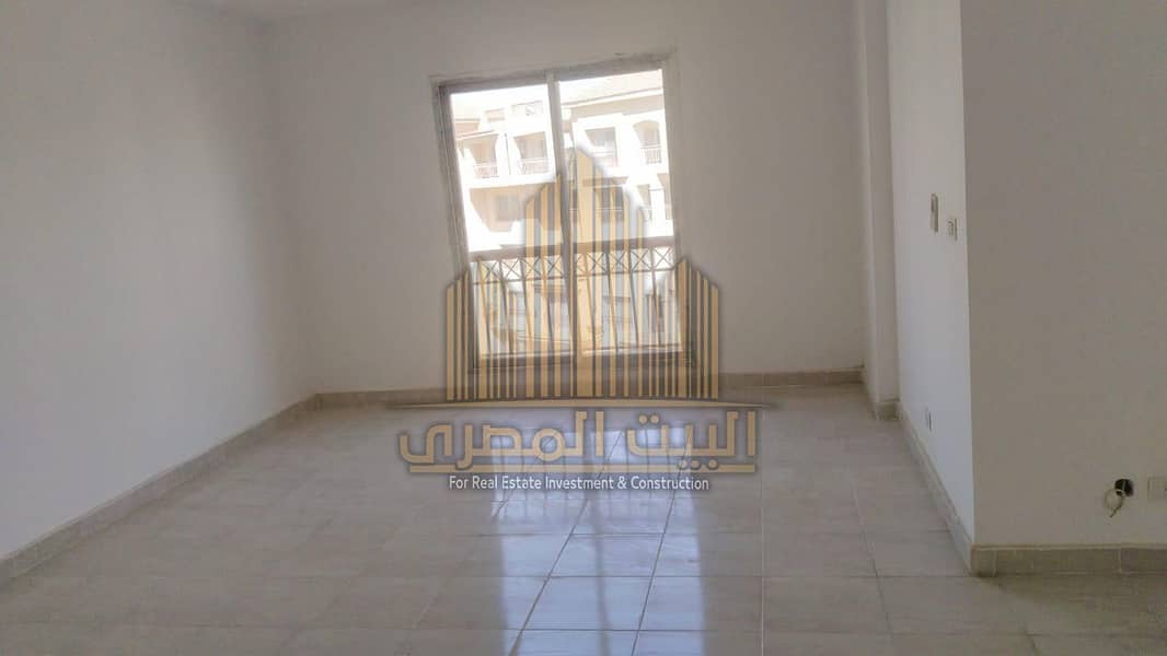 4 852f92e4-771d-4b95-a3b1-7697bbc5c389. jpg