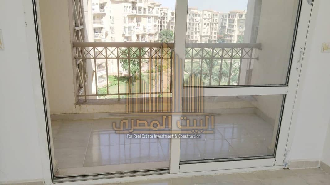 5 dc5e36c9-d187-47ef-81fc-9bf2b6ba2b24. jpg