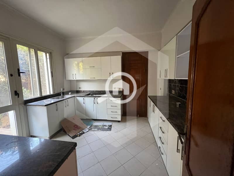 13 Beverly Hills 14. jpg