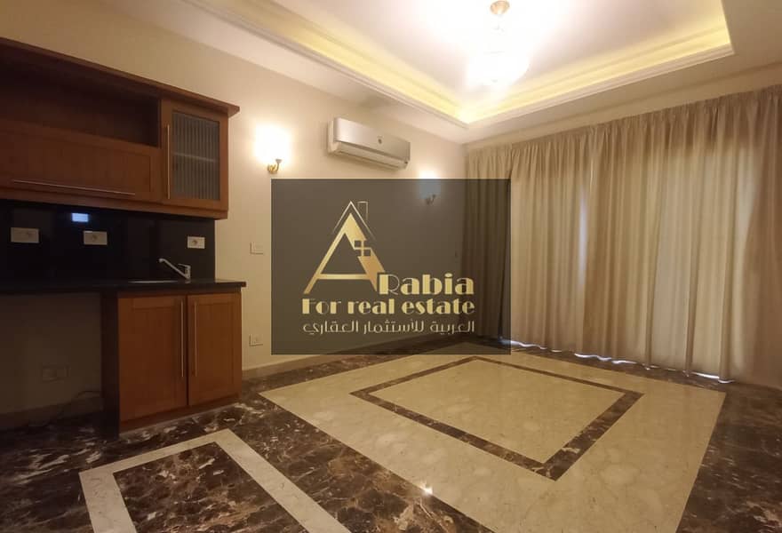 8 773add99-0d4f-4e31-a2aa-cffcb5fdbb25. jpg