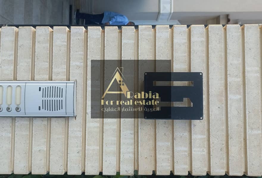 13 4d47439b-1b42-43df-8f04-32035d843b8b. jpg